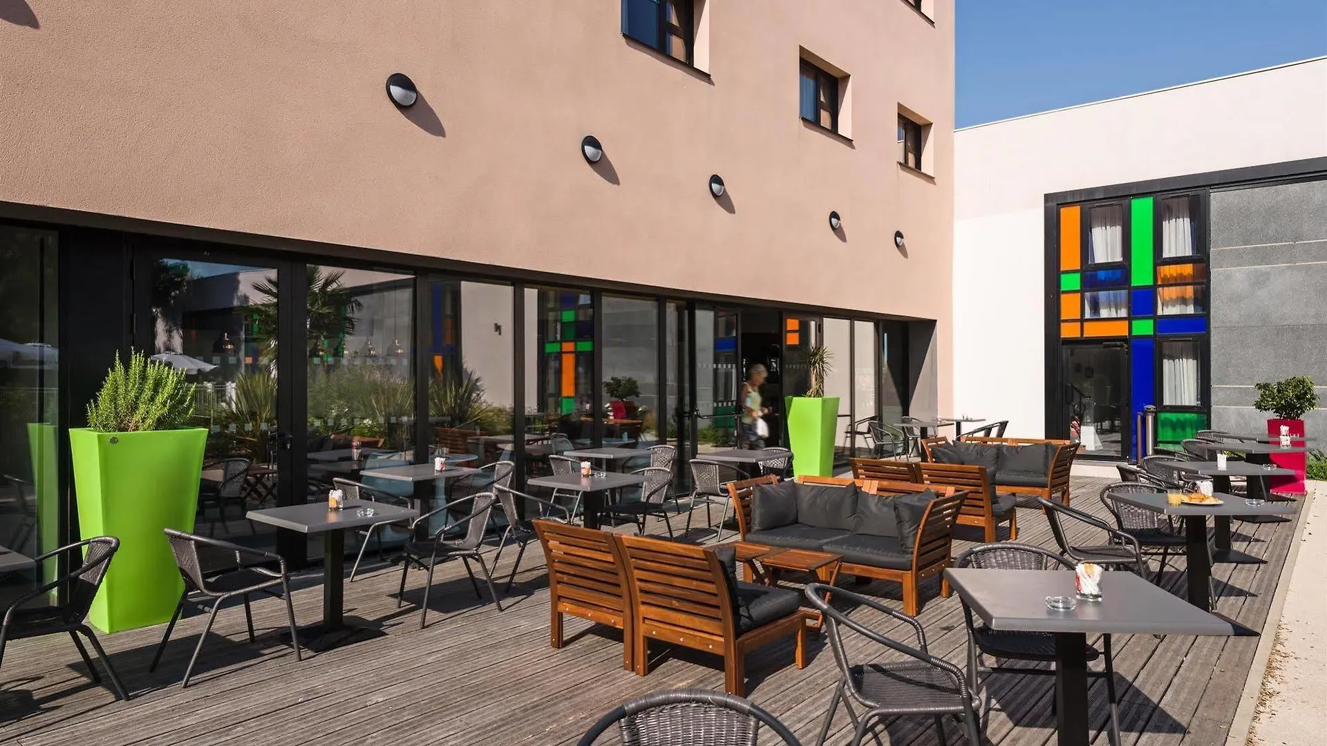 ויטרולה Holiday Inn - Marseille Airport By Ihg 4*,  צרפת