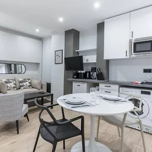  Appartement Hsh Versigny-mairie Du 18eme Cosy Studio 2p France