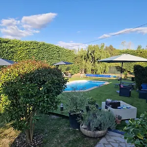 L'etape Provencale Bed & Breakfast